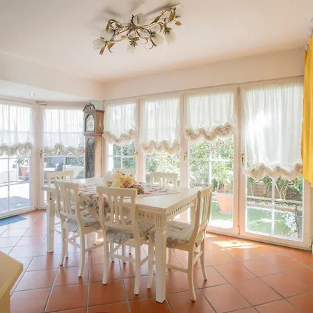 Maison Renee Apartment Viareggio