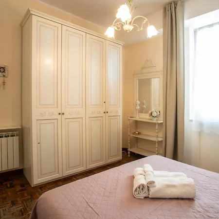 Apartamento Maison Renée Viareggio
