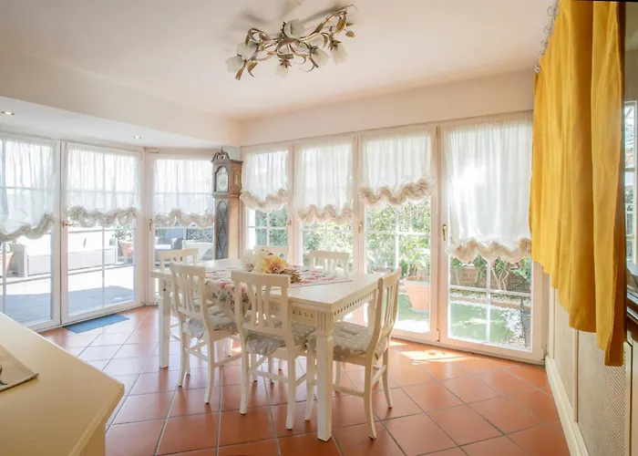 Maison Renee Apartment Viareggio