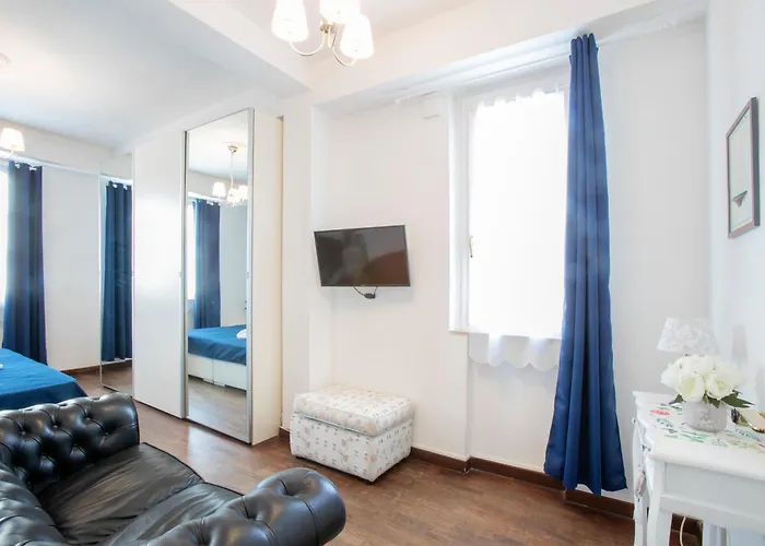 Maison Renee Viareggio