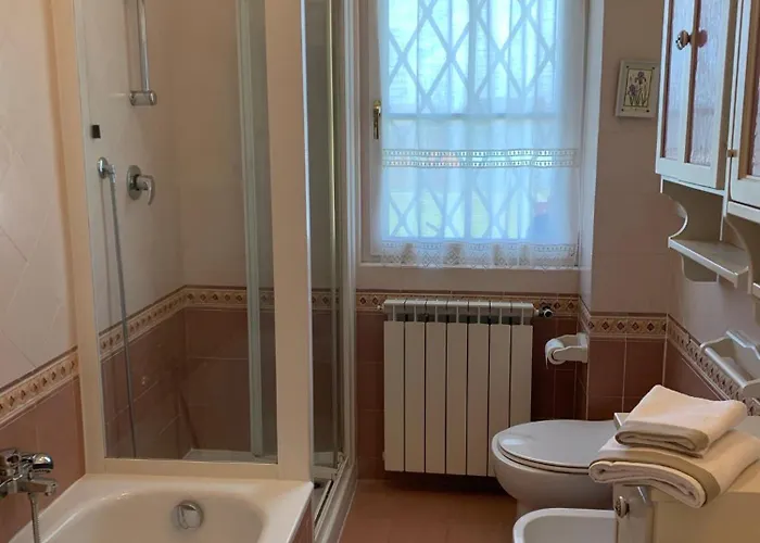 Apartament Maison Renee Viareggio
