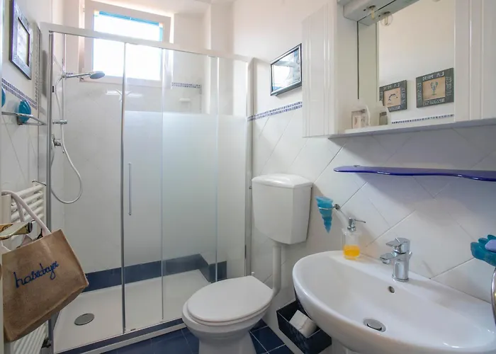 Maison Renée Viareggio